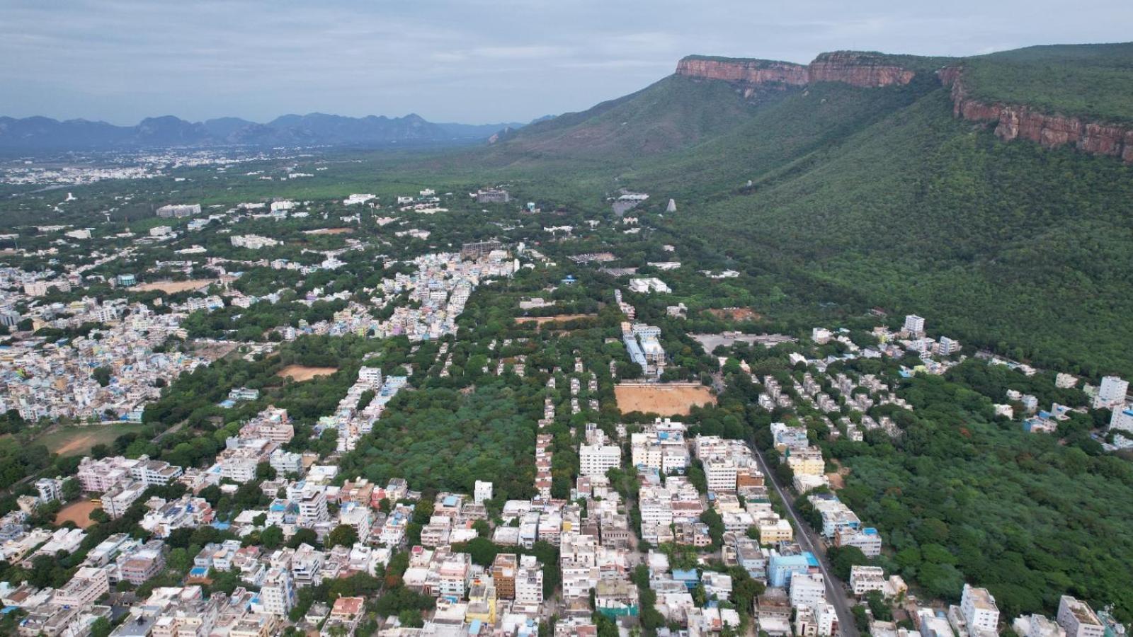 Ferienwohnung Divya Comforts - 1Bhk Tirupati Exterior foto